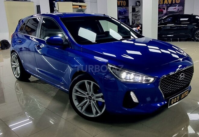 Hyundai Elantra GT-4
