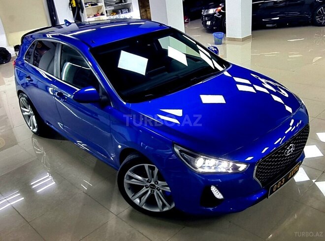 Hyundai Elantra GT-10