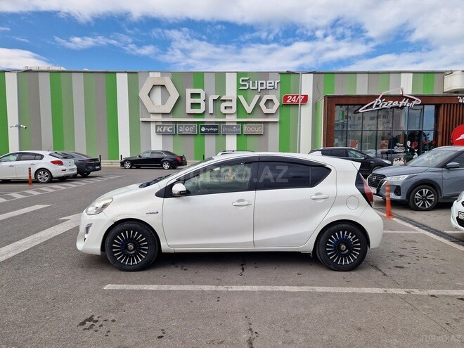 Toyota Aqua 2016, 176,000 km - 1.5 l - Sumqayıt