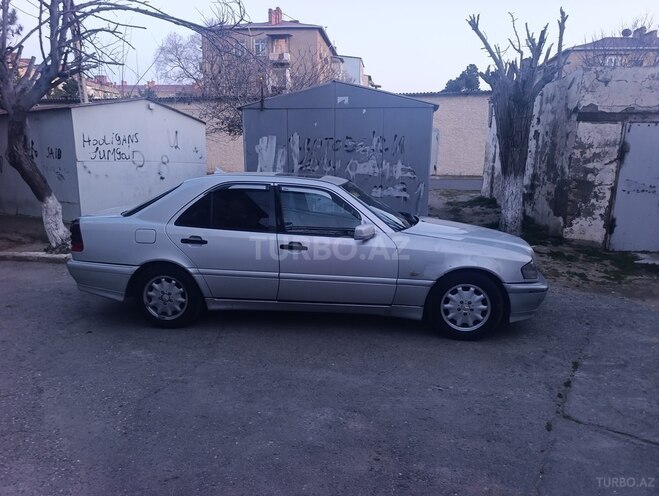 Mercedes C 200 1998, 367,000 km - 2.2 л - Sumqayıt