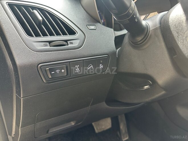Hyundai Tucson-12