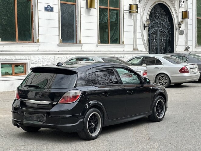 Opel Astra 2006, 380,000 km - 1.4 l - Bakı