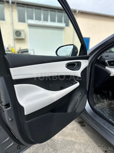 BYD Seal 05-7