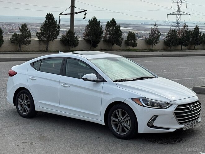 Hyundai Elantra 2016, 131,403 km - 2.0 l - Bakı