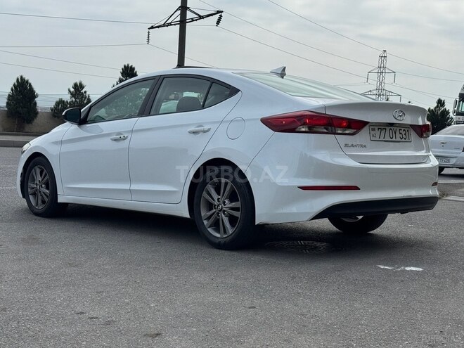 Hyundai Elantra 2016, 131,403 km - 2.0 l - Bakı