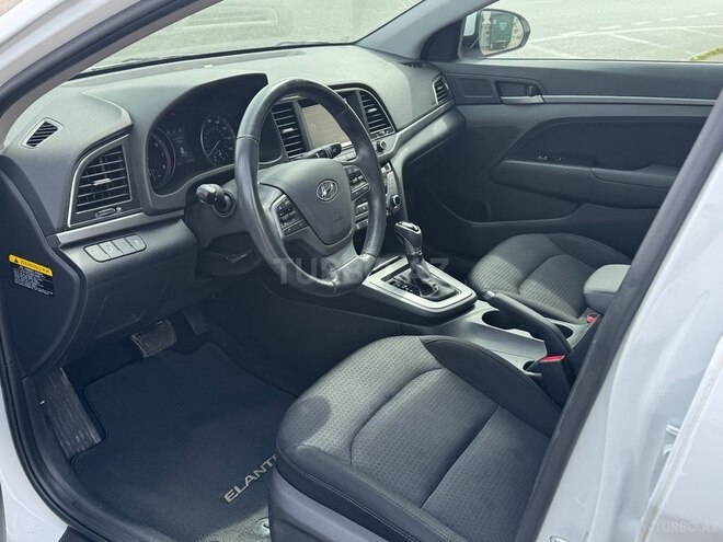Hyundai Elantra 2016, 131,403 km - 2.0 l - Bakı