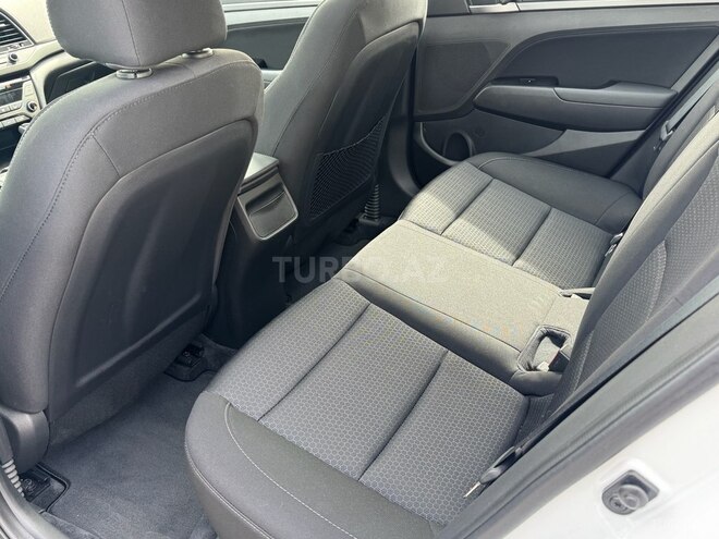 Hyundai Elantra 2016, 131,403 km - 2.0 l - Bakı