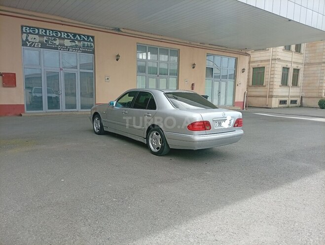 Mercedes E 220 1996, 321,456 km - 2.2 l - İmişli