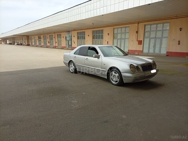 Mercedes E 220 1996, 321,456 km - 2.2 l - İmişli