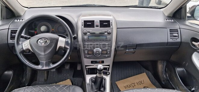 Toyota Corolla 2007, 300,000 km - 1.4 l - Bakı
