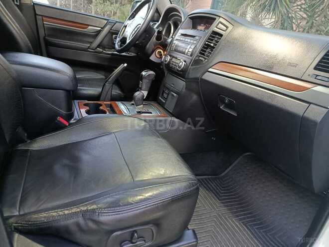 Mitsubishi Pajero 2008, 158,000 km - 3.0 l - Bakı