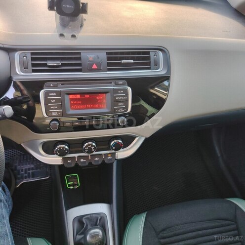 Kia Rio 2015, 128,000 km - 1.6 l - Şəmkir