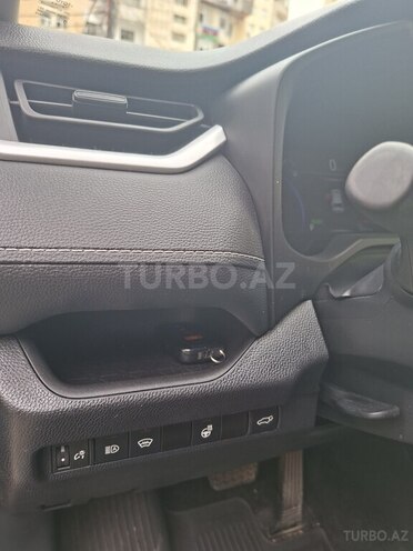Toyota RAV4-16