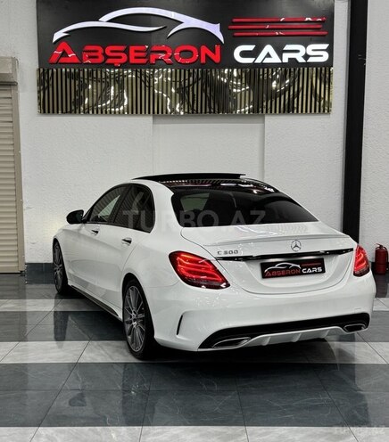 Mercedes C 300-8