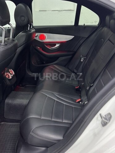 Mercedes C 300-19
