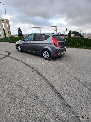 Hyundai Accent 2015, 222,089 km - 1.6 л - Bakı