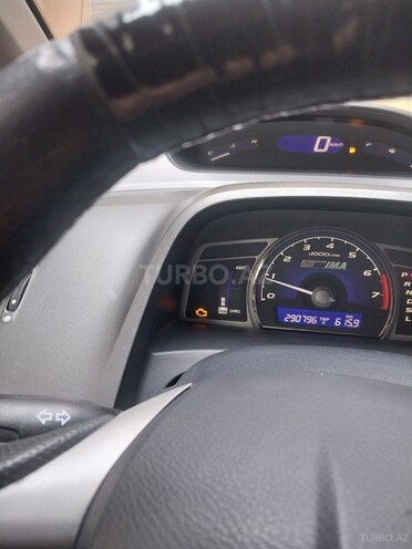 Honda Civic 2009, 290,750 km - 1.3 л - Bakı