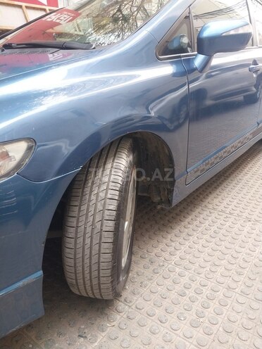 Honda Civic 2009, 290,750 km - 1.3 л - Bakı