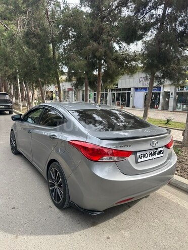 Hyundai Elantra 2012, 333,833 km - 1.8 l - Şirvan