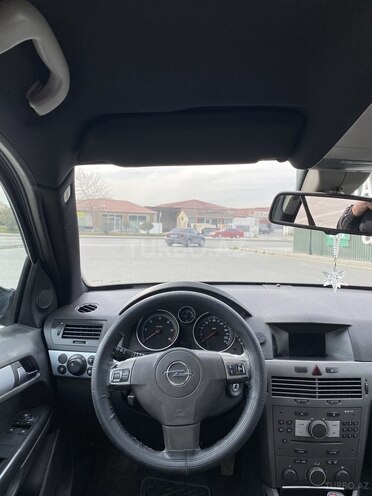 Opel Astra 2006, 290,000 km - 1.3 l - Bakı