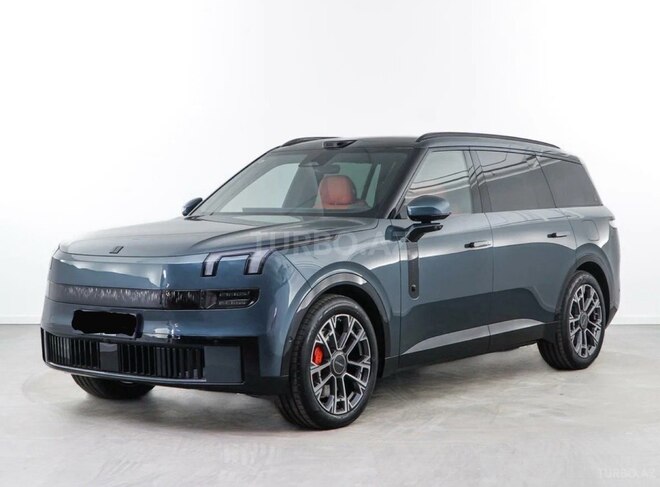 Lynk & Co 900-3