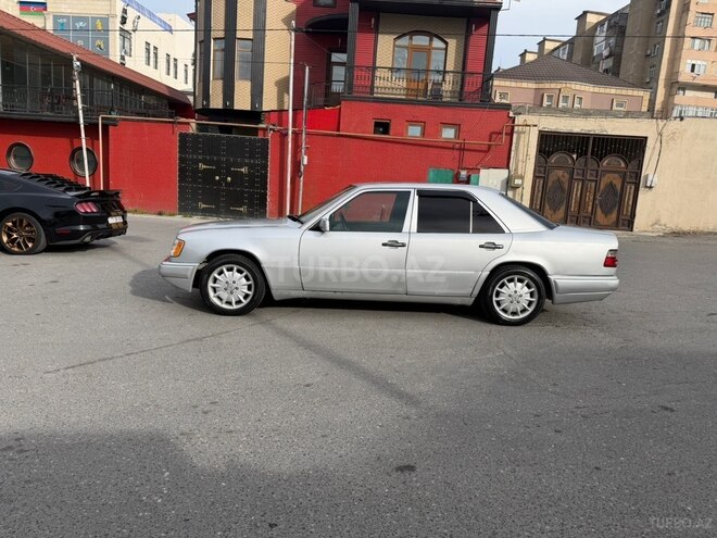 Mercedes 220 E 1994, 519,273 km - 2.2 l - Bakı