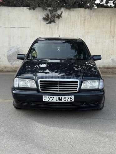 Mercedes C 220-1