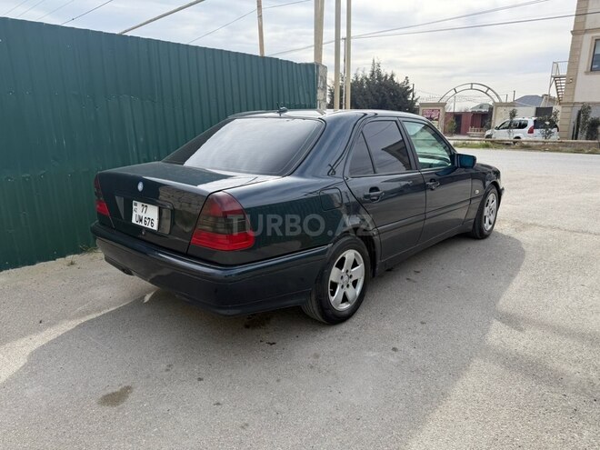 Mercedes C 220-12