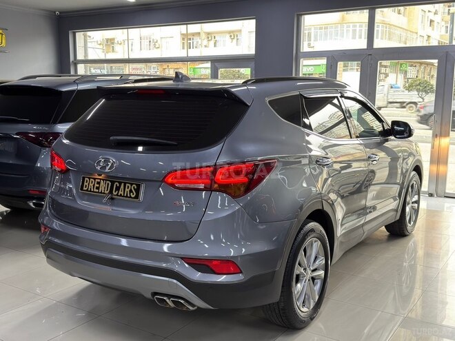 Hyundai Santa Fe-12
