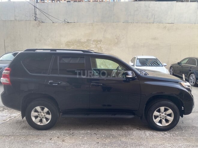 Toyota Land Cruiser Prado 2014, 415,300 km - 2.7 л - Bakı