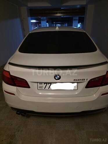 BMW 528-2