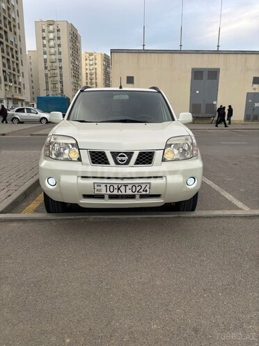 Nissan X-Trail 2011, 215,000 km - 2.5 л - Bakı