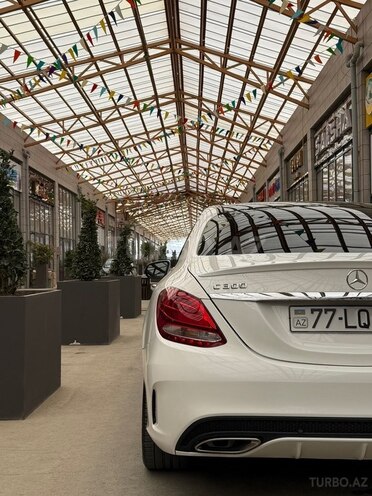 Mercedes C 300 2016, 157,500 km - 2.0 л - Bakı