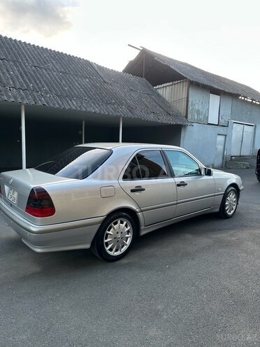 Mercedes C 200 1998, 214,000 km - 2.0 l - Zaqatala