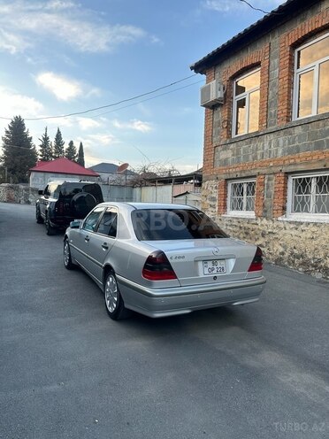 Mercedes C 200 1998, 214,000 km - 2.0 l - Zaqatala