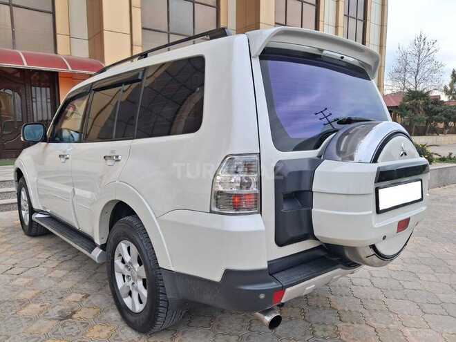 Mitsubishi Pajero 2008, 158,000 km - 3.0 l - Bakı