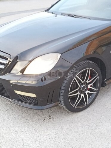 Mercedes E 220-8
