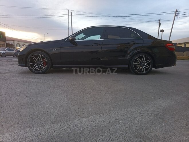 Mercedes E 220-2