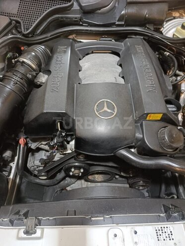 Mercedes E 240-10