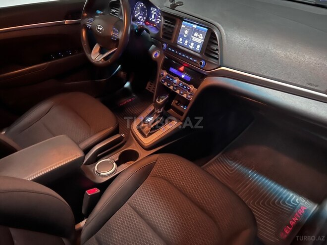 Hyundai Elantra 2019, 144,000 km - 2.0 l - Bakı