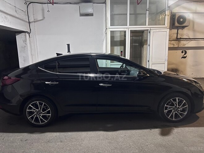 Hyundai Elantra 2019, 144,000 km - 2.0 l - Bakı