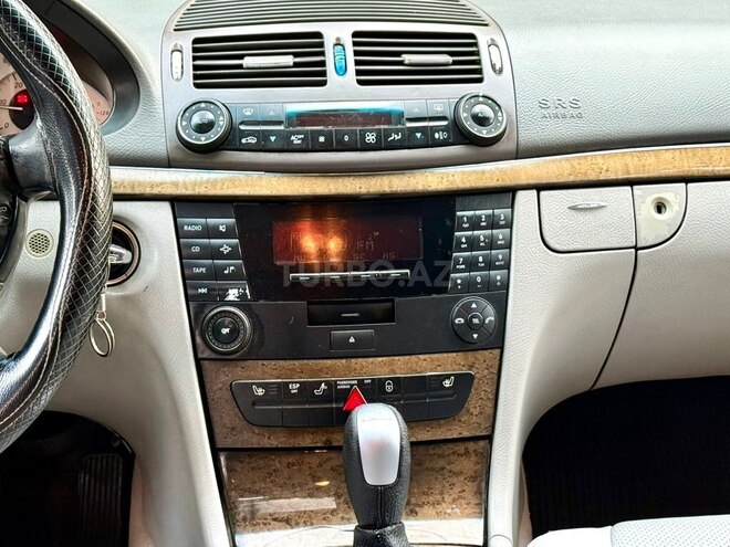 Mercedes E 270 2002, 321,543 km - 2.7 l - Sumqayıt