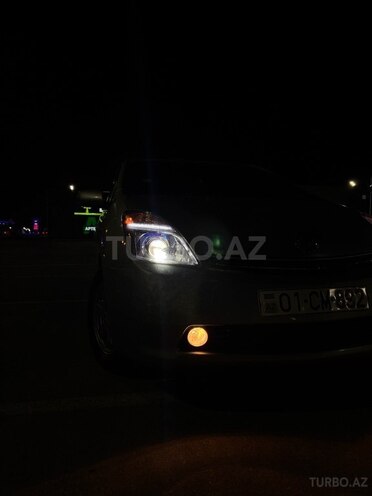 Toyota Prius-3