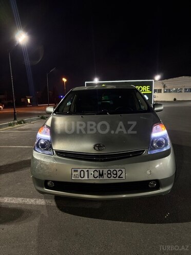 Toyota Prius-10