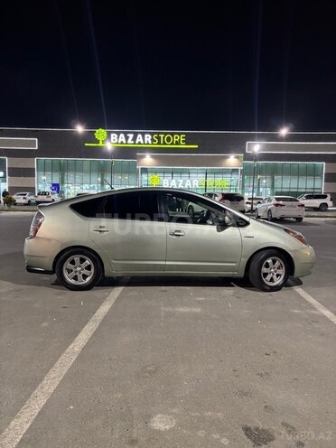 Toyota Prius-6
