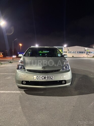 Toyota Prius-1