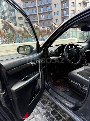 Kia Sorento-9