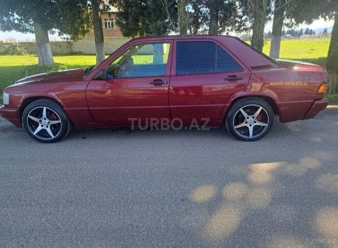 Mercedes 190 1988, 300,000 km - 2.0 l - Lənkəran