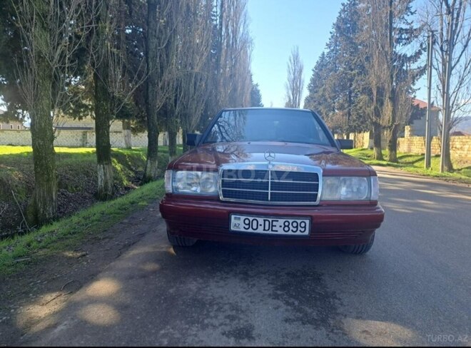 Mercedes 190 1988, 300,000 km - 2.0 l - Lənkəran