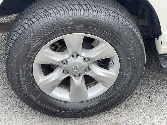 Toyota Land Cruiser Prado 2012, 120,800 km - 2.7 l - Bakı